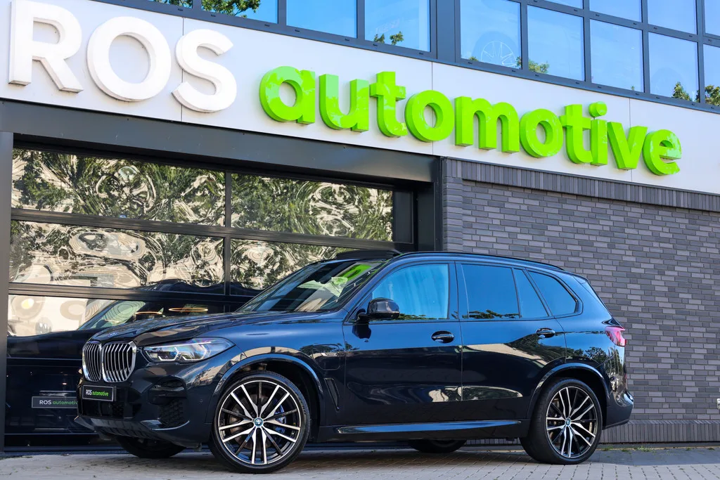 BMW X5 (2023) — foto 1