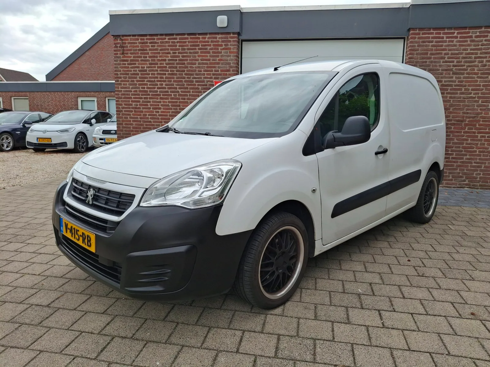 Peugeot Partner (2018) — foto 1