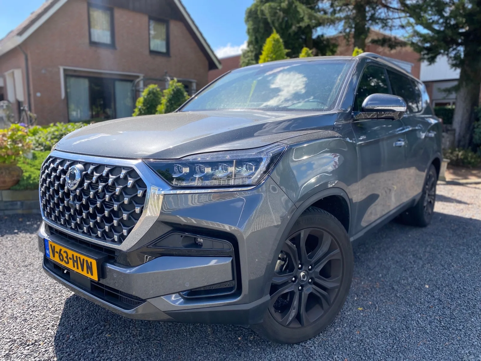 SsangYong Rexton (2024) — foto 1