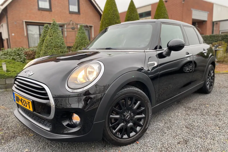 MINI Cooper (2017)