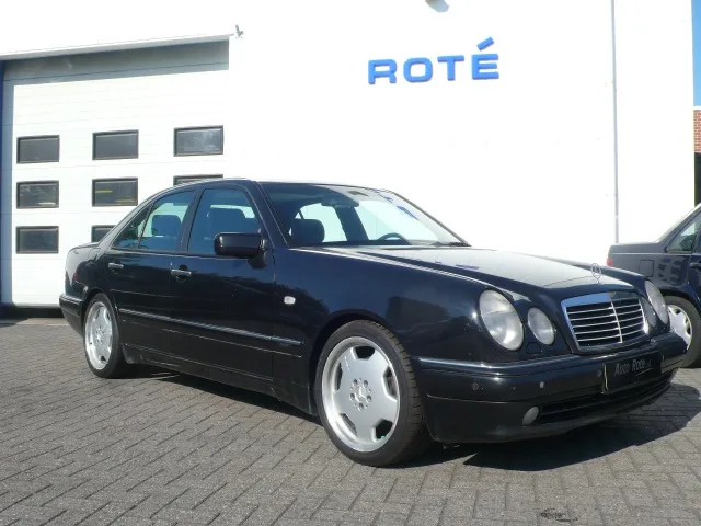 Mercedes-Benz E-Klasse (1997) — foto 1