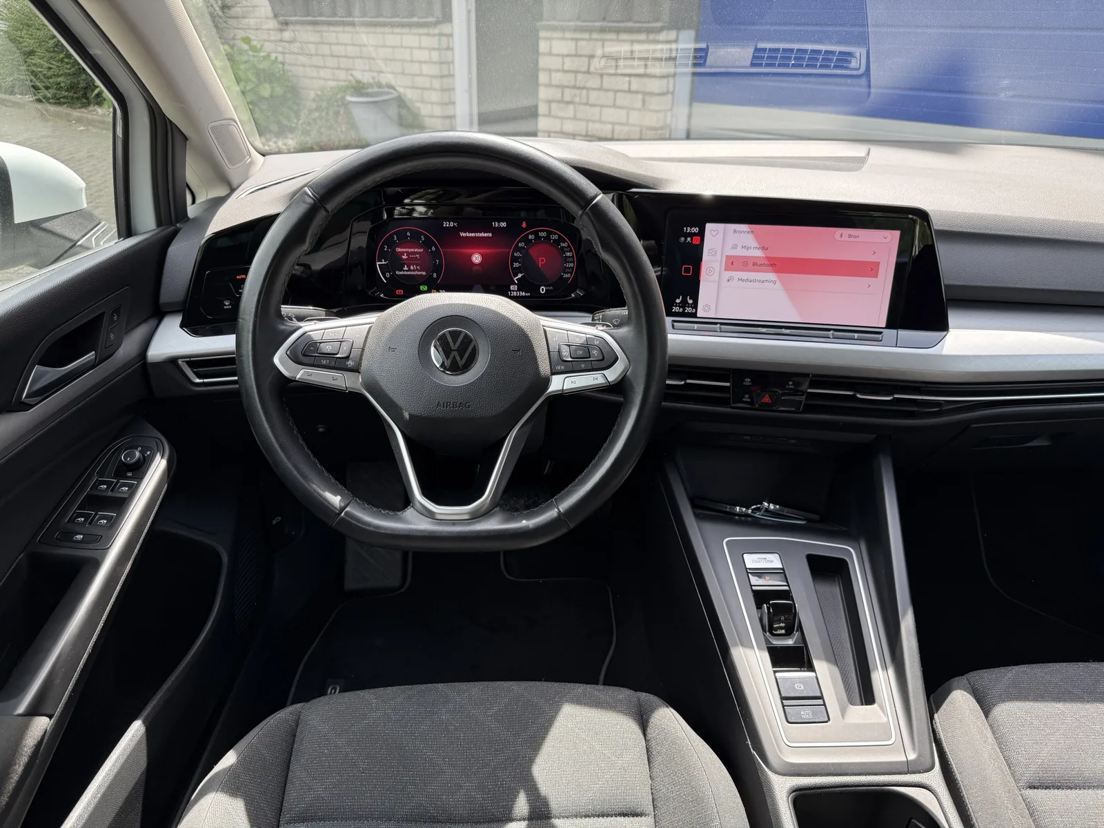 Volkswagen Golf (2020) — foto 1