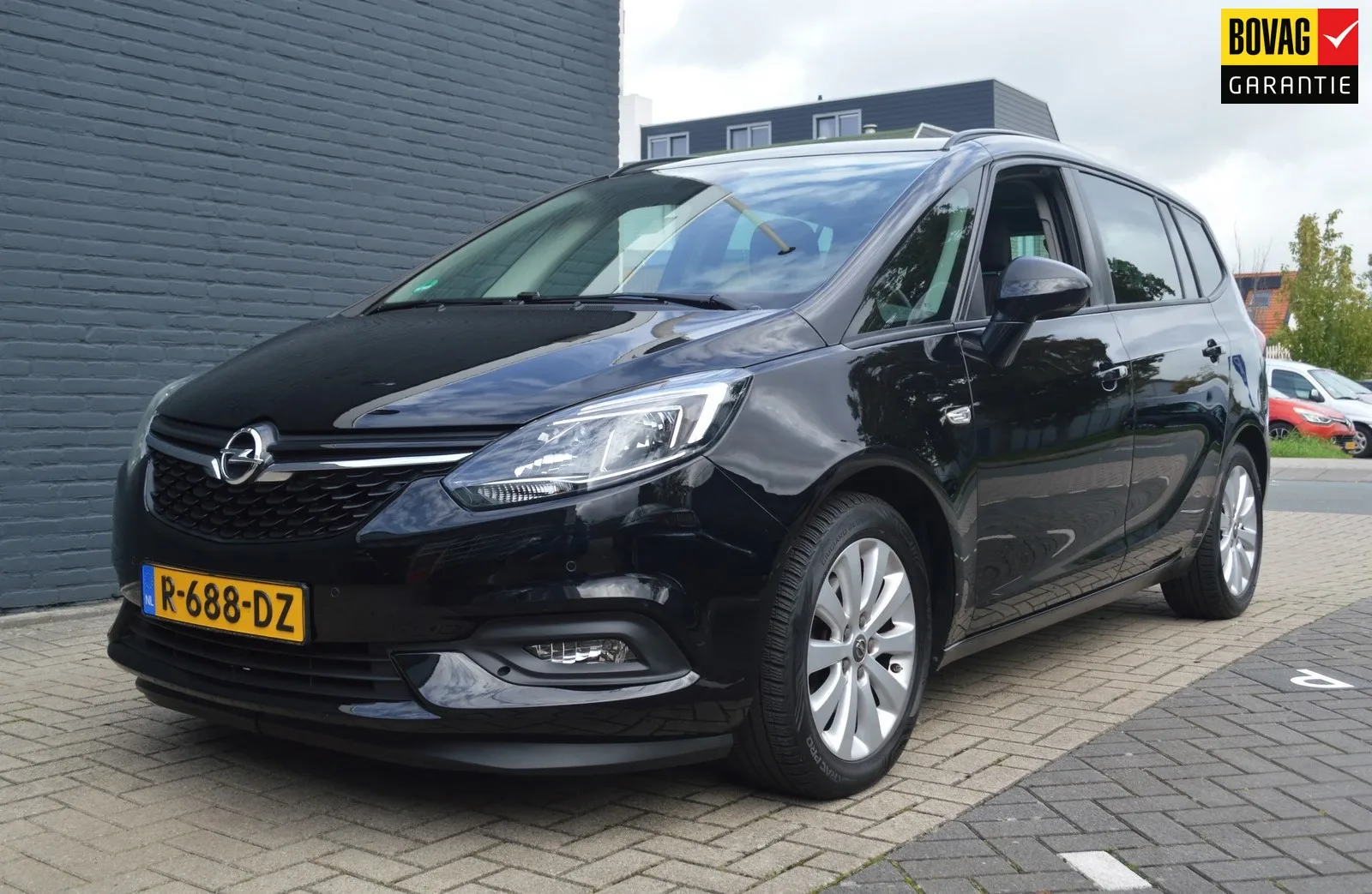 Opel Zafira (2017) — foto 1