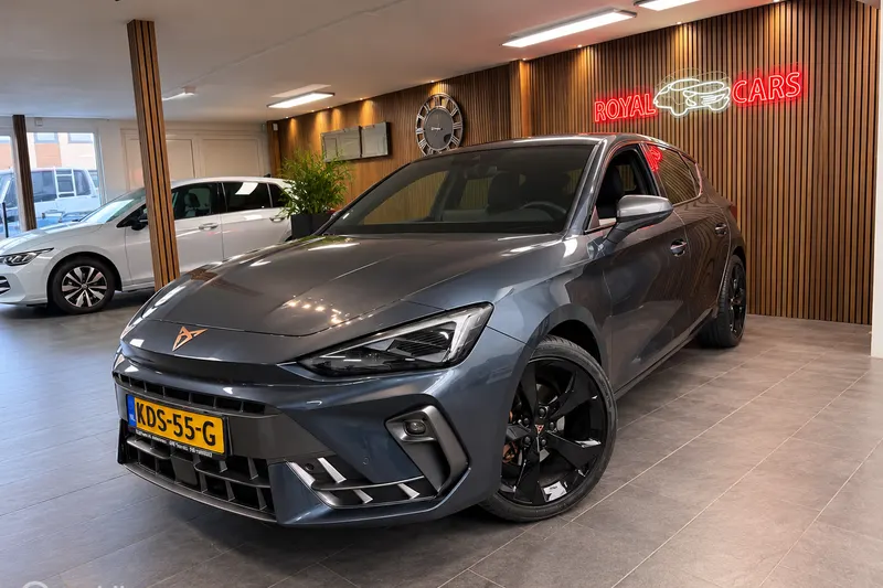 CUPRA Leon (2024)