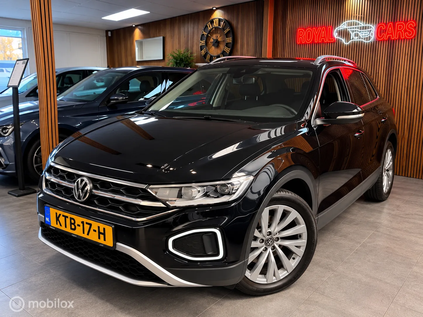 Volkswagen T-Roc (2024) — foto 1