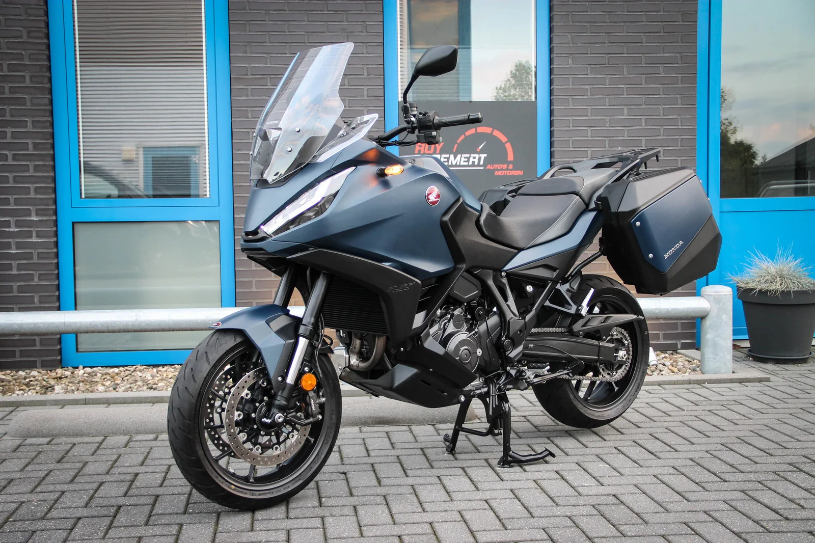 Honda NT 1100 (2023) — foto 1