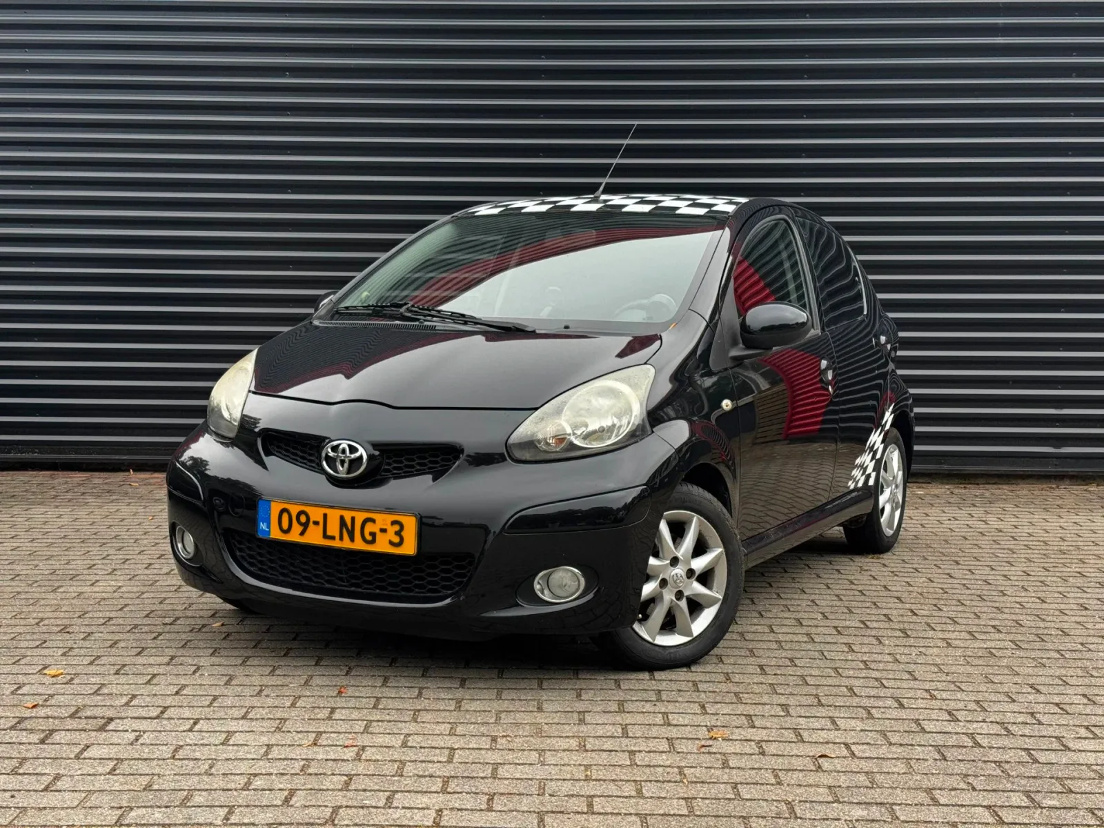 Toyota Aygo (2010) — foto 1