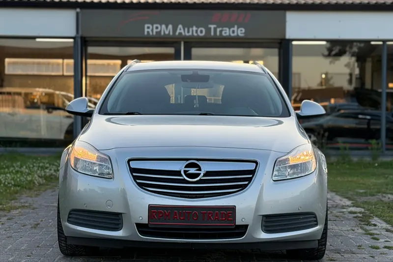 Opel Insignia (2010)