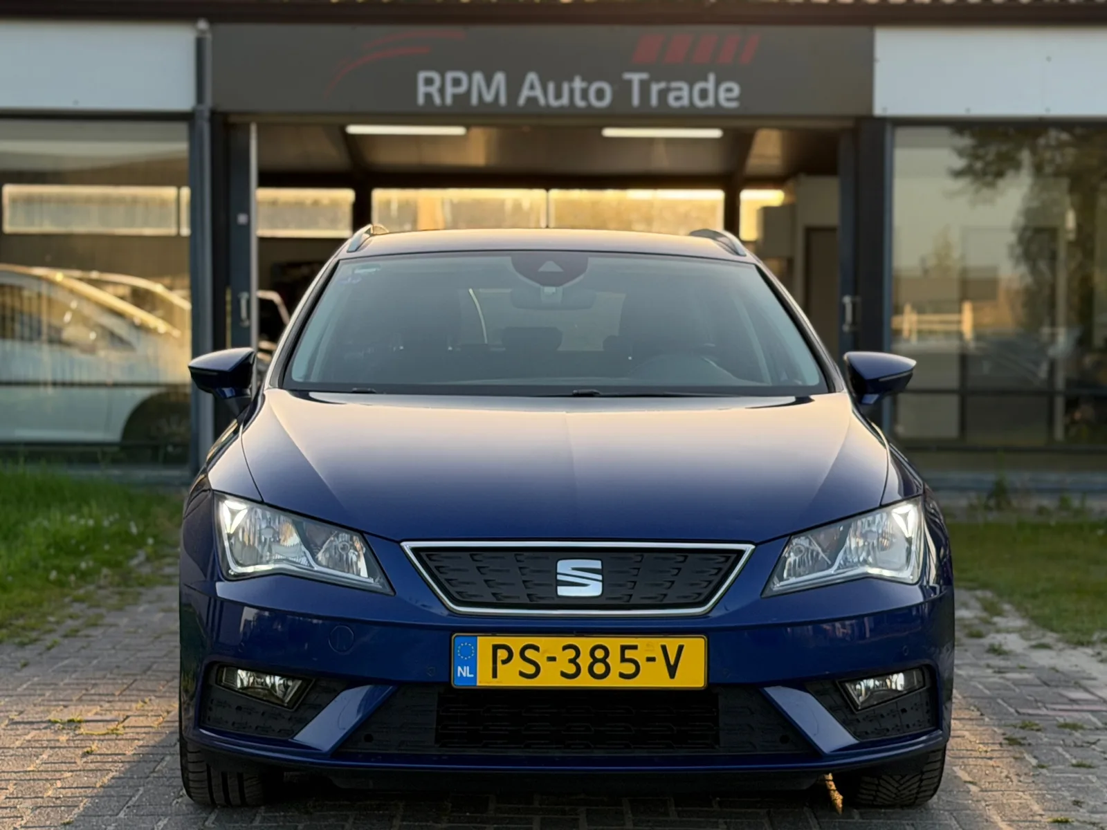 SEAT Leon (2017) — foto 1