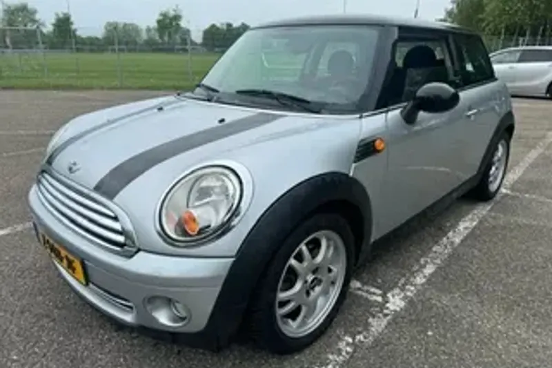 MINI Cooper (2008)