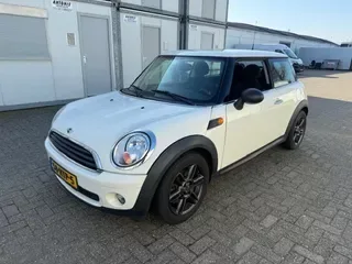 MINI One (2009) — foto 1