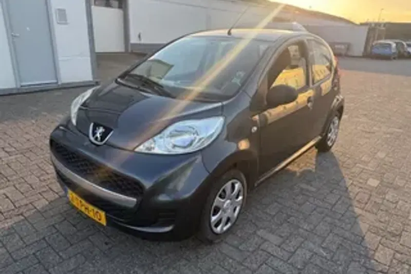 Peugeot 107 (2010)