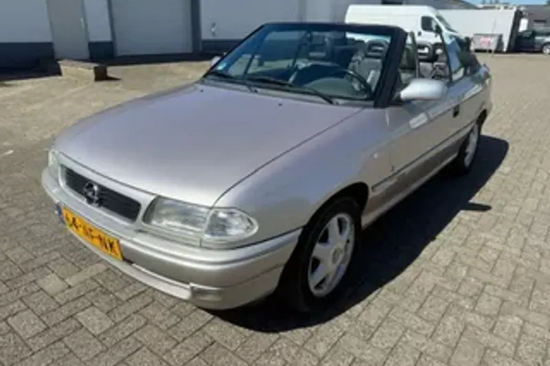 Opel Astra (1999)