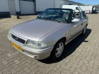 Opel Astra (1999) — foto 1