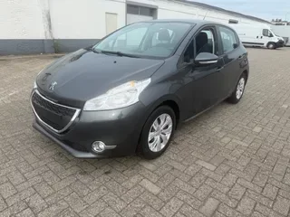 Peugeot 208 (2014) — foto 1