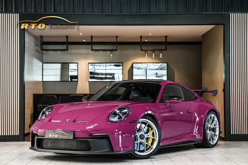 Porsche 911 (2023)