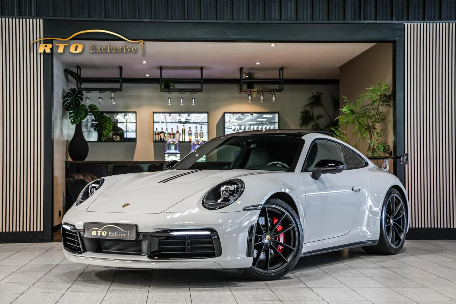 Porsche 911 (2019) — foto 1
