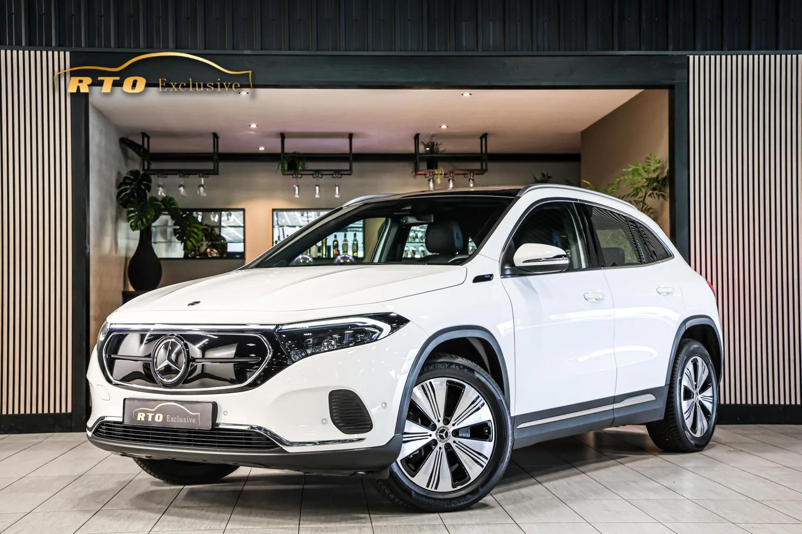 Mercedes-Benz EQA (2021) — foto 1