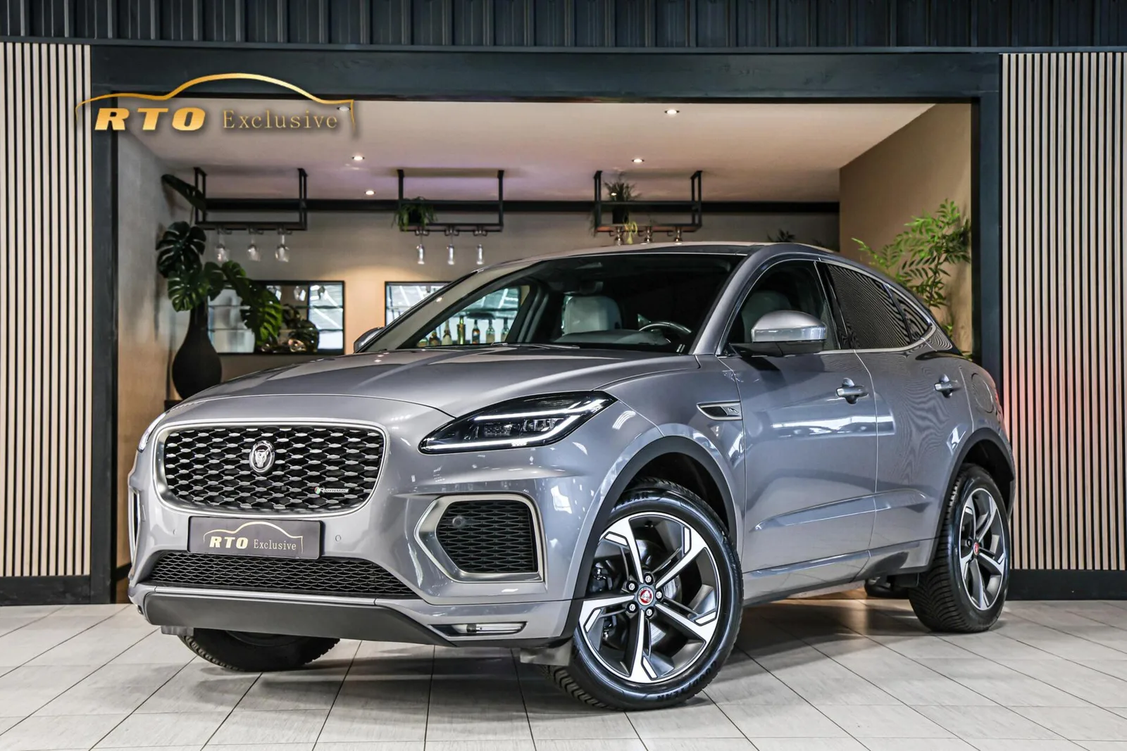 Jaguar E-Pace (2022) — foto 1
