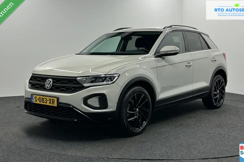Volkswagen T-Roc (2023)