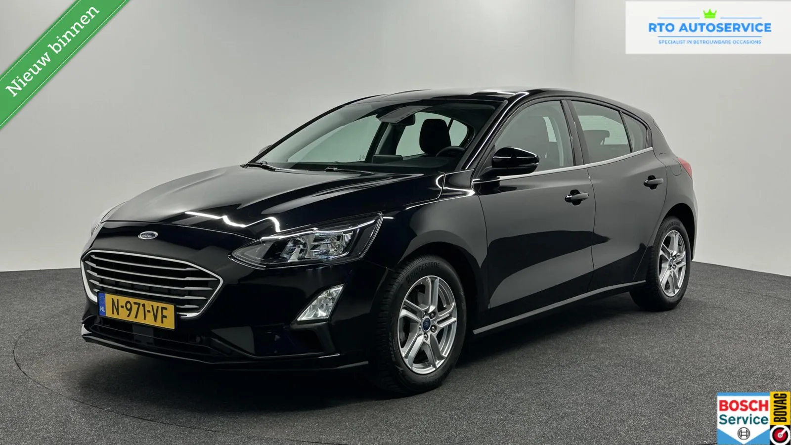 Ford Focus (2022) — foto 1