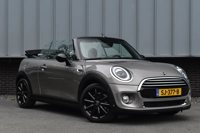 MINI Cabrio (2018)