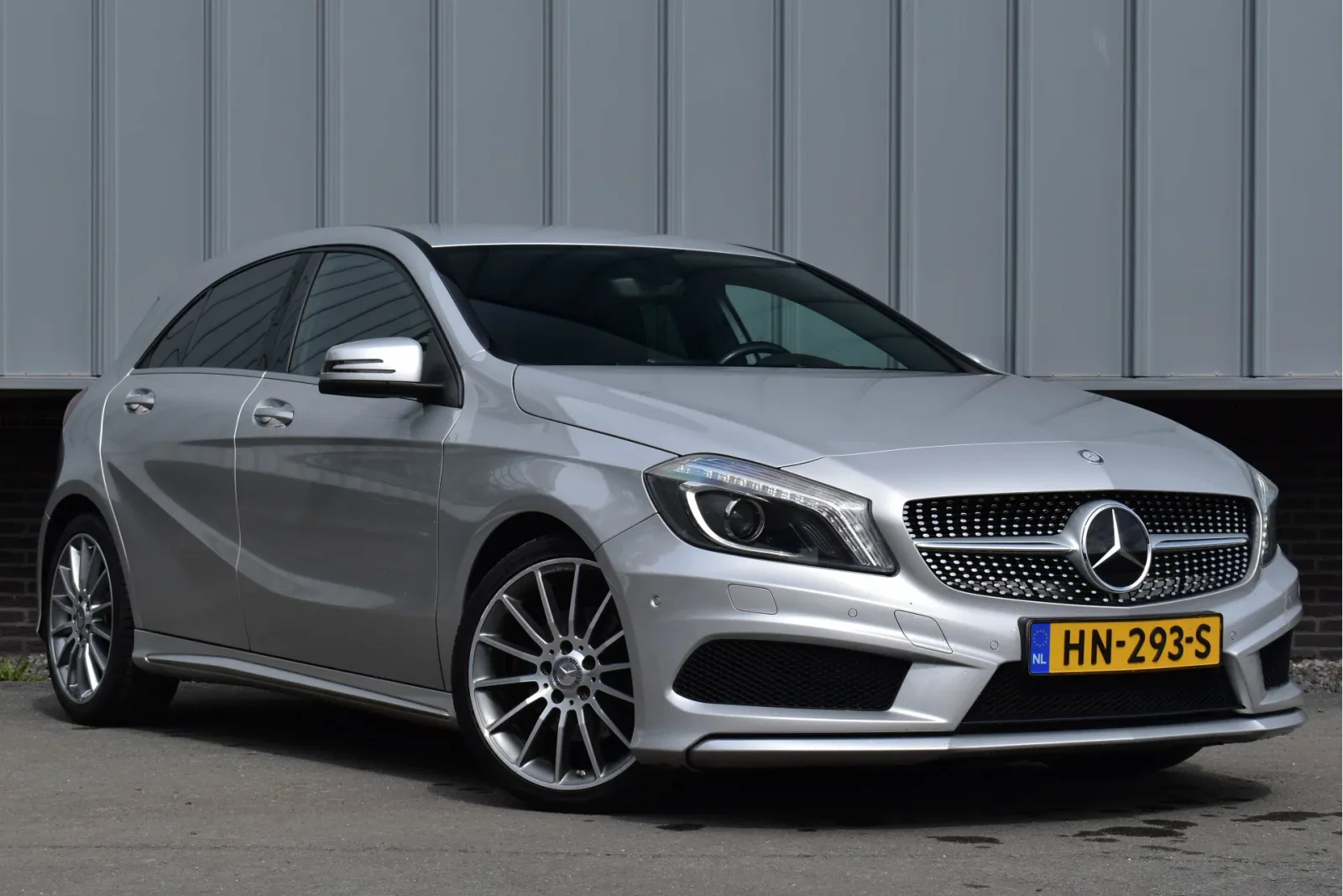 Mercedes-Benz A-Klasse (2015) — foto 1