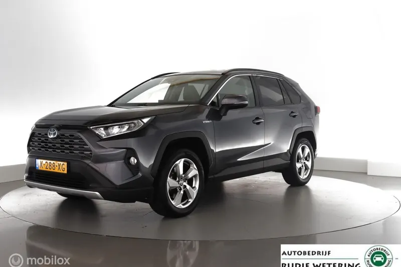 Toyota RAV4 (2021)