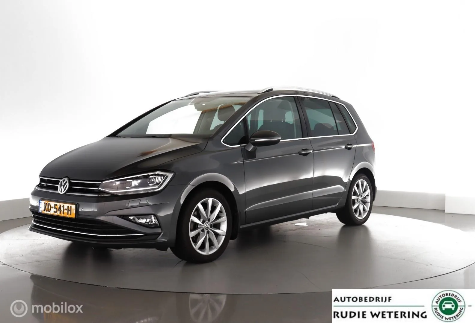 Volkswagen Golf Sportsvan (2018) — foto 1