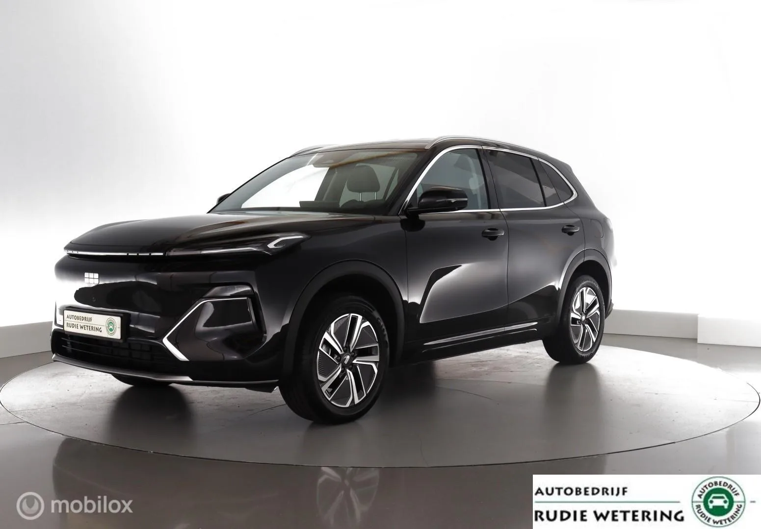 Geely Starray EM-i (2026) — foto 1