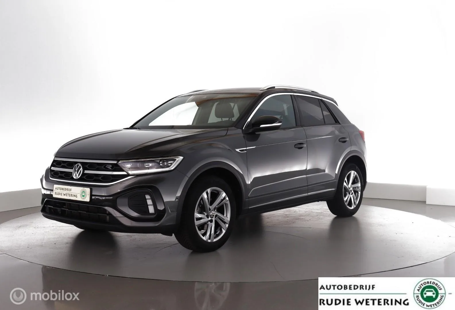 Volkswagen T-Roc (2025) — foto 1