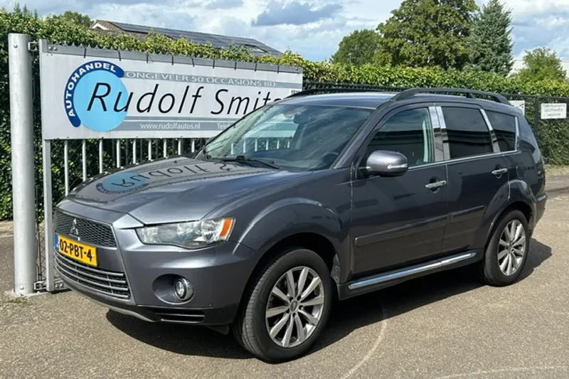Mitsubishi Outlander (2011)
