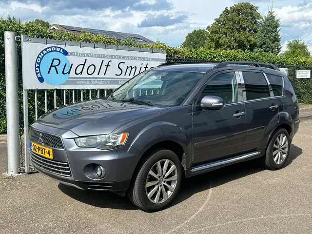 Mitsubishi Outlander (2011) — foto 1