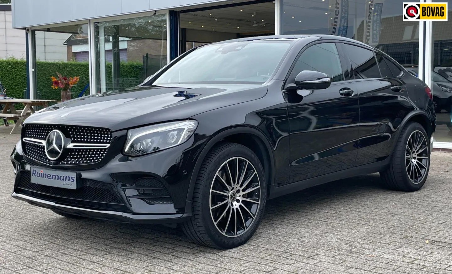 Mercedes-Benz GLC-Klasse (2016) — foto 1