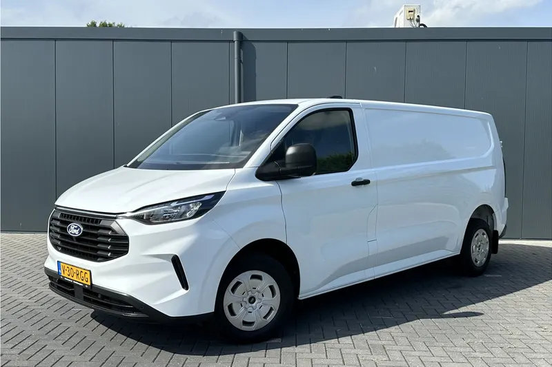 Ford Transit Custom (2024)