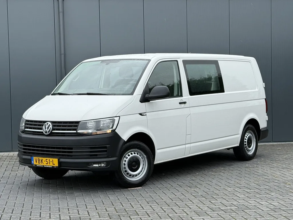 Volkswagen Transporter (2019) — foto 1