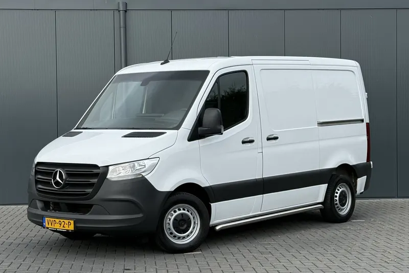 Mercedes-Benz Sprinter (2023)