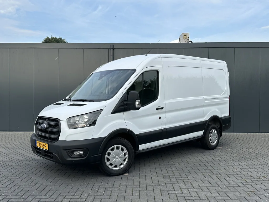 Ford Transit (2023) — foto 1
