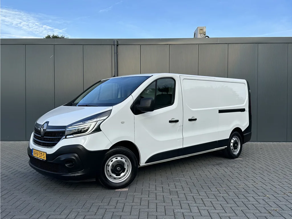 Renault Trafic (2021) — foto 1