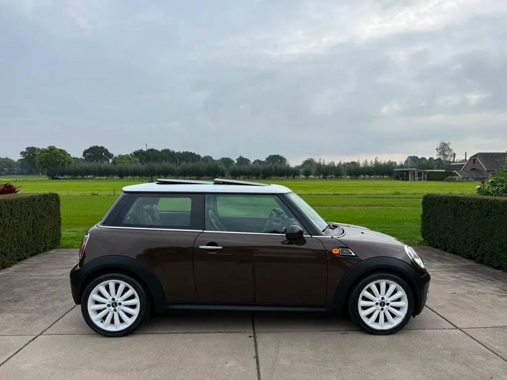 MINI Cooper (2010) — foto 1