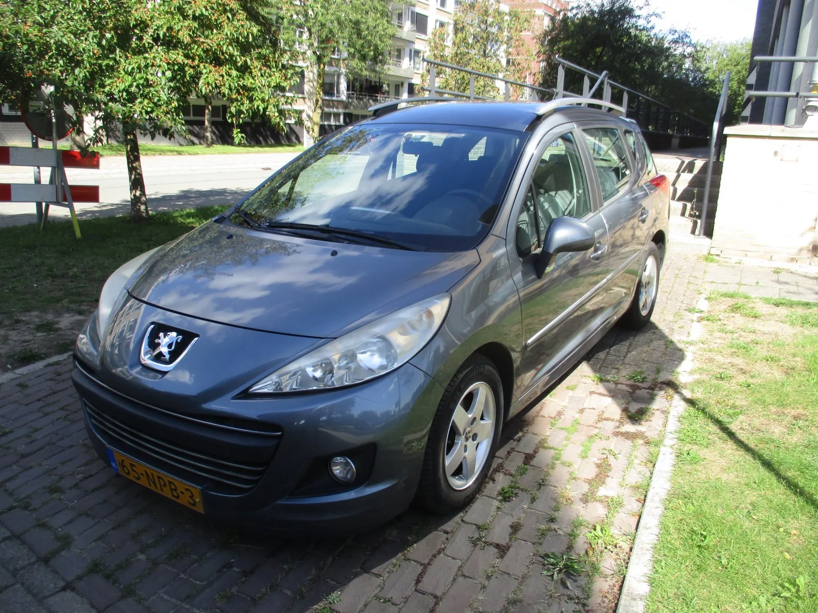 Peugeot 207 (2010) — foto 1