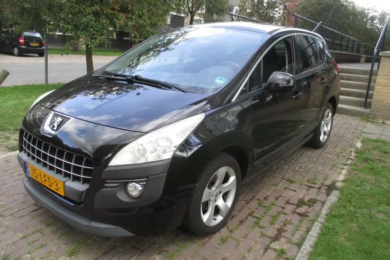 Peugeot 3008 (2010)