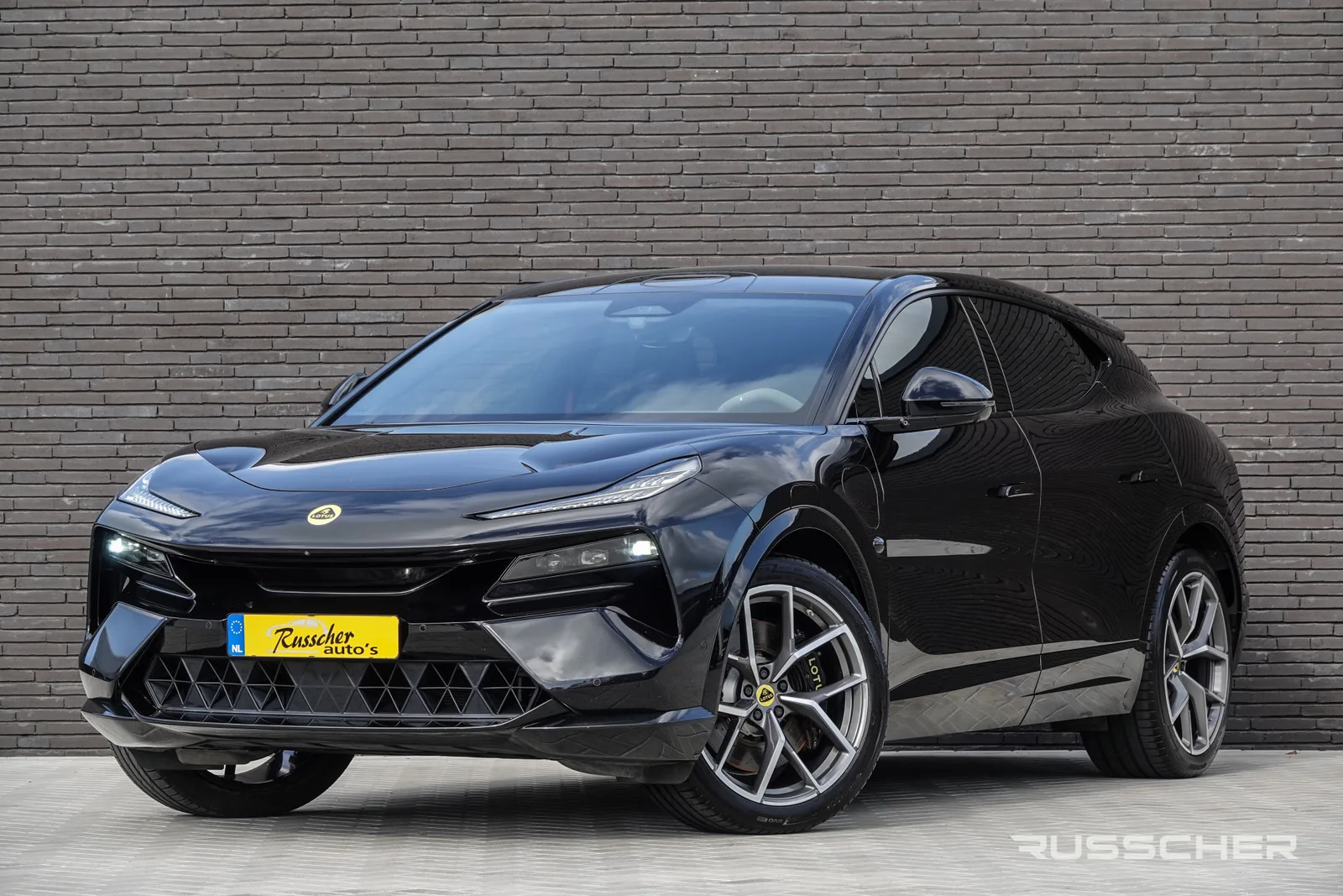 Lotus Eletre (2024) — foto 1