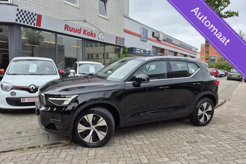 Volvo XC40 (2022)