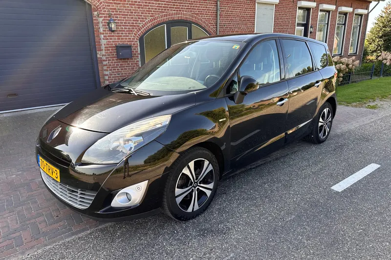 Renault Grand Scénic (2012)