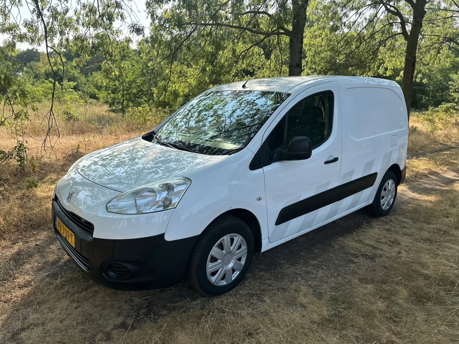 Peugeot Partner (2013) — foto 1
