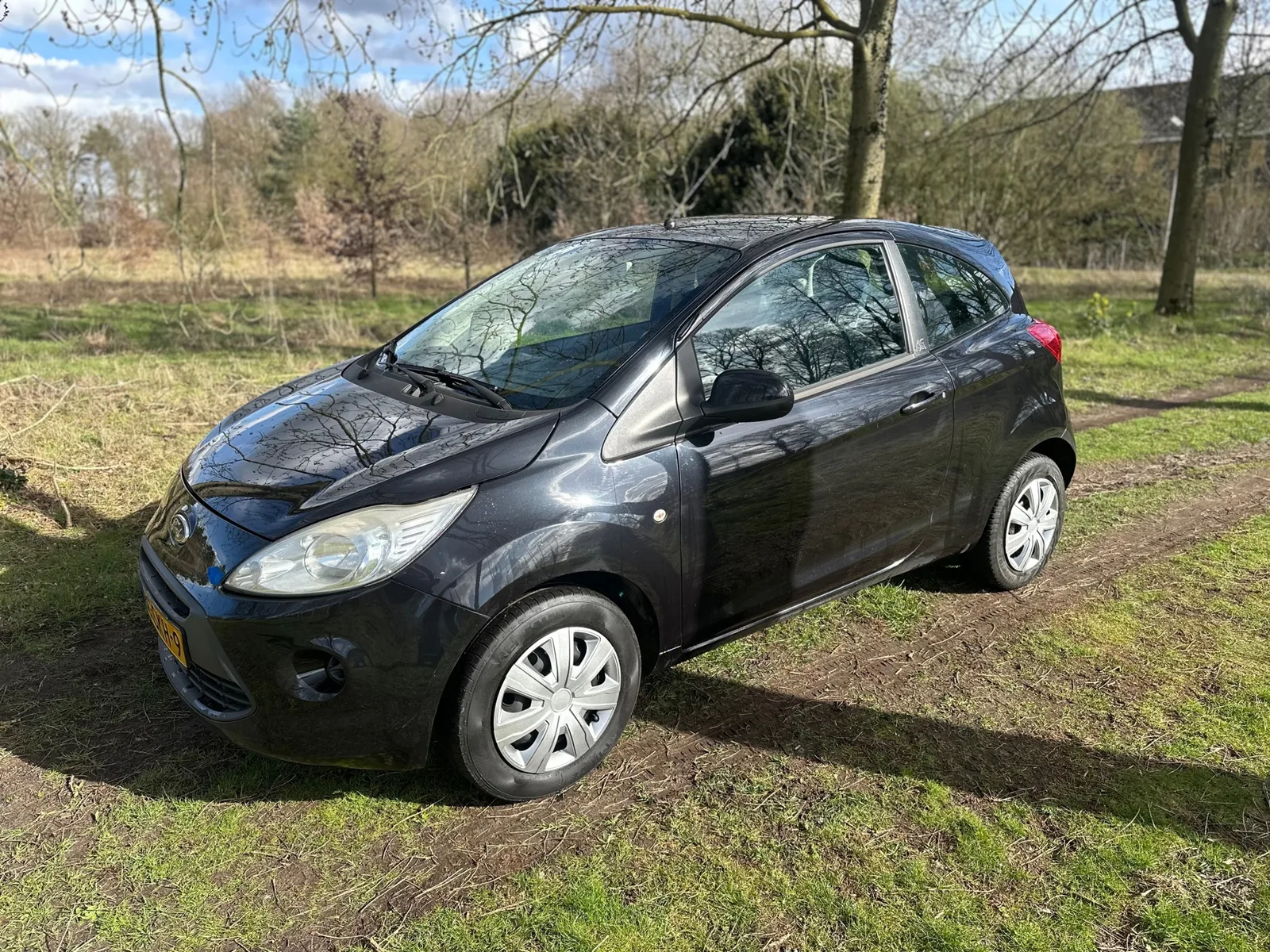 Ford Ka (2011) — foto 1