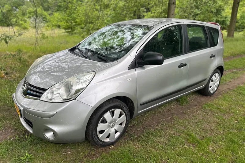 Nissan Note (2010)