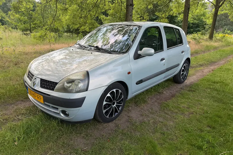 Renault Clio (2001)