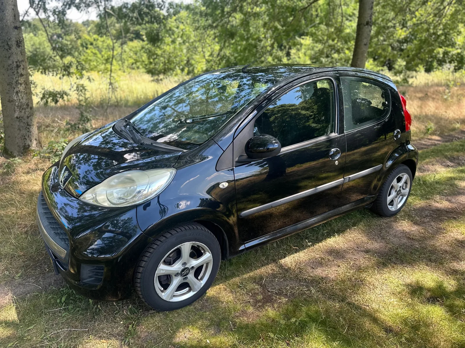 Peugeot 107 (2010) — foto 1